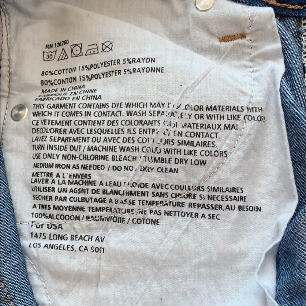 High Waisted Dark Wash Jean Shorts - Picture 6 of 6